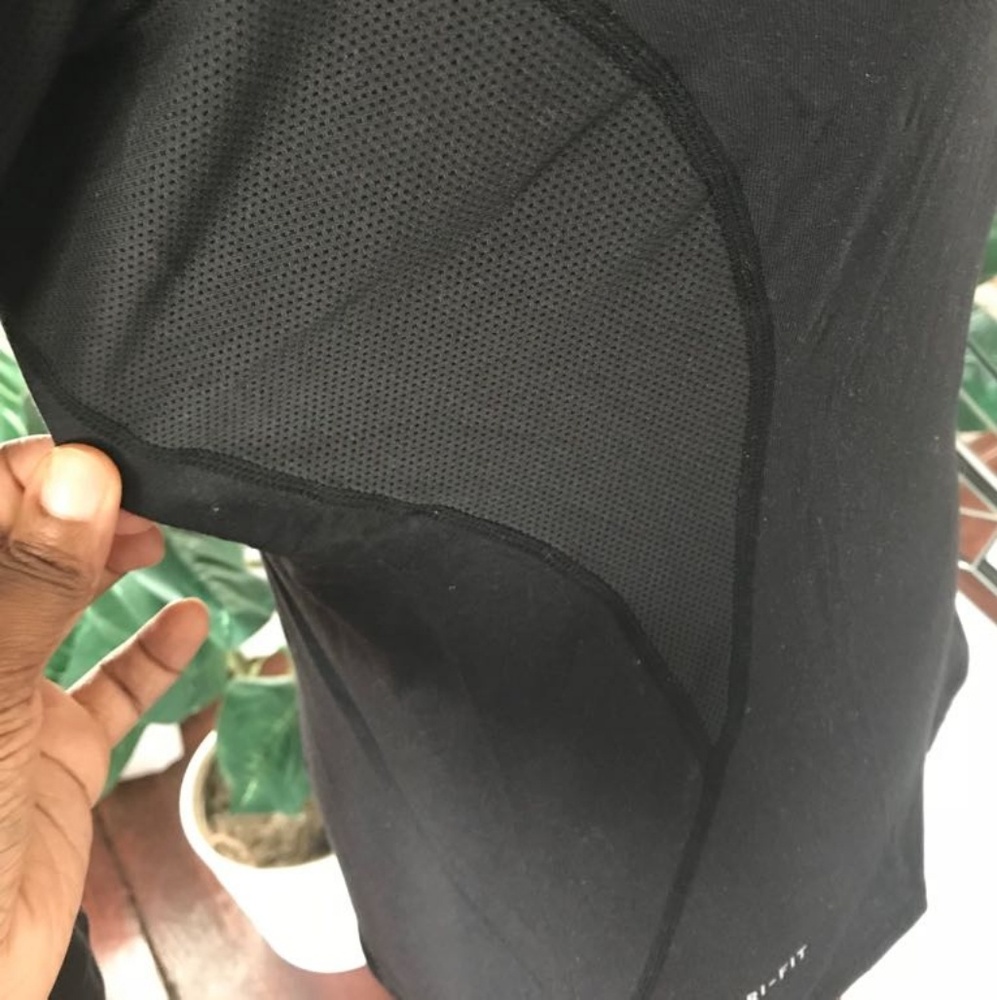 Nike women athletic jacket. - Picture 6 of 7